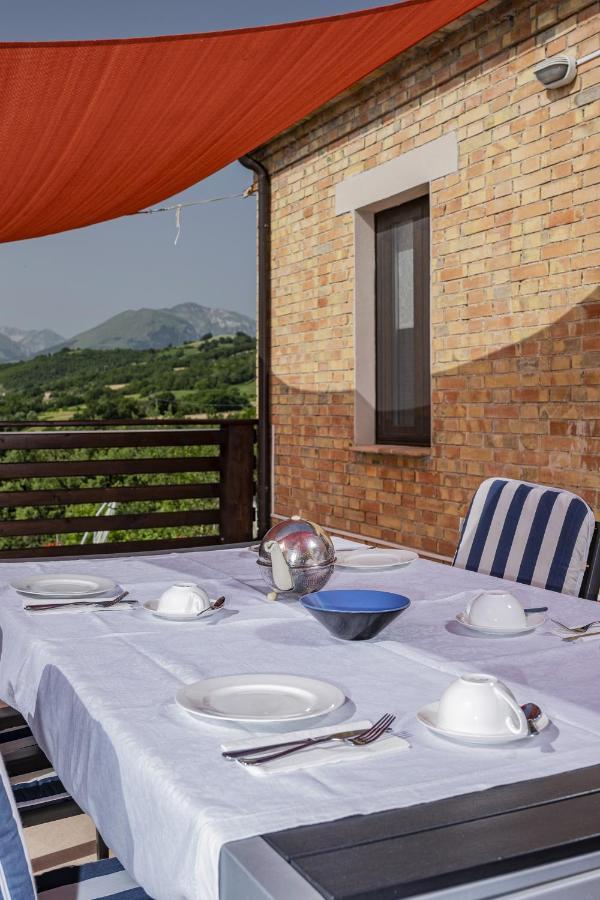 Casa Friano Bed & Breakfast Amandola Dış mekan fotoğraf