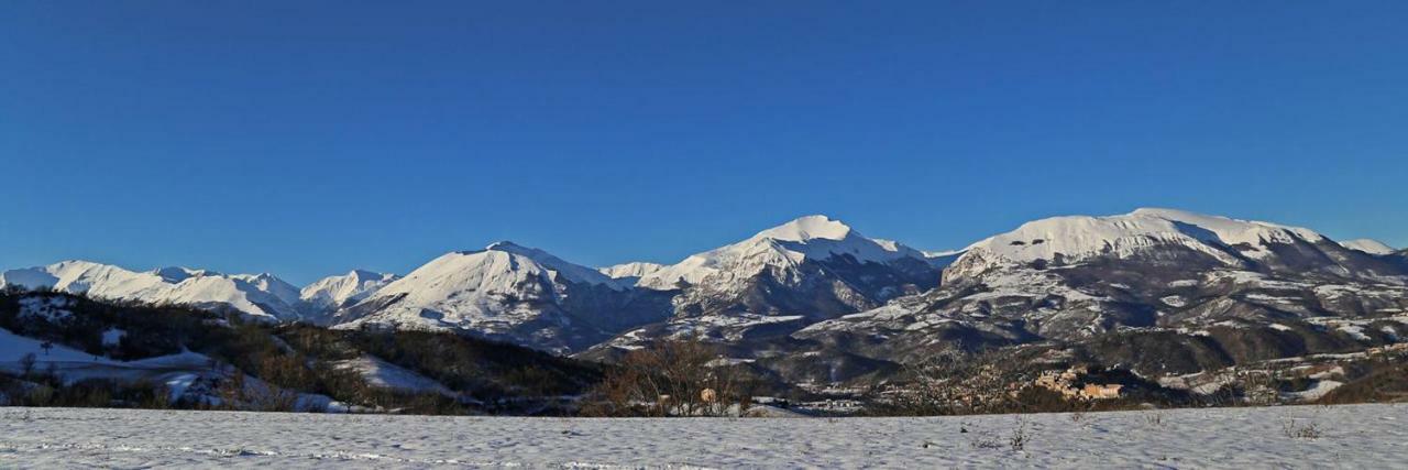 Casa Friano Bed & Breakfast Amandola Dış mekan fotoğraf